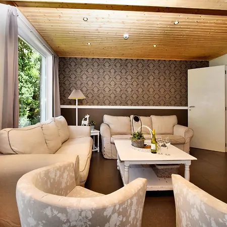 Cozy Chalet In Soy With Sauna, Cleaning Included Biron