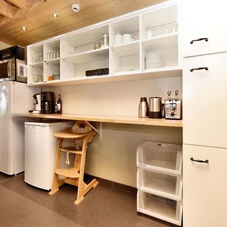 Spacious Family In Soy, Cleaning Included 木屋 Biron