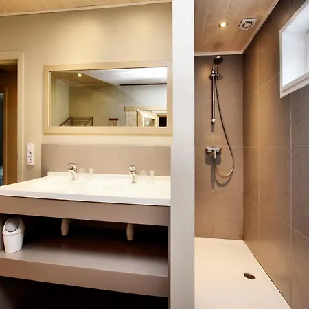 Cozy Chalet In Soy With Sauna, Cleaning Included Biron